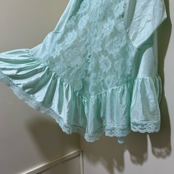 Women’s Vintage Val Mode Blue Lace Sheer Silky Sexy Lingerie Tank Top Size: L - Picture 6 of 15